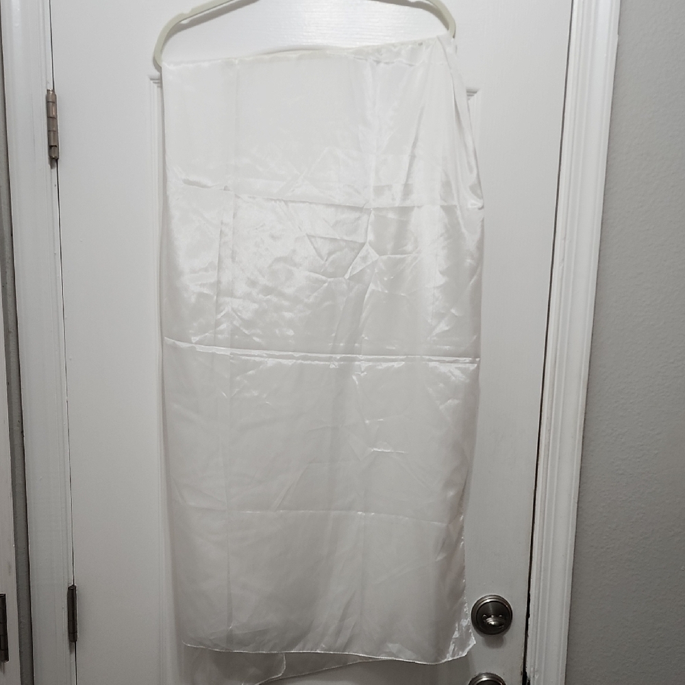Elegant White Satin Wrap Silver Lock And Key Detail